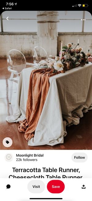 What color tablecloth is this ? 1