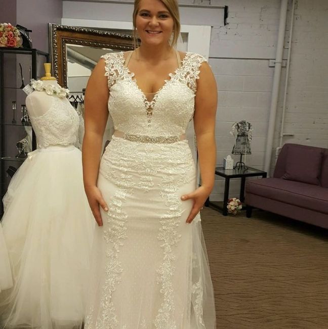 Show off those dresses!