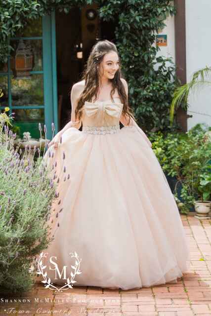 Short girl problems - 1