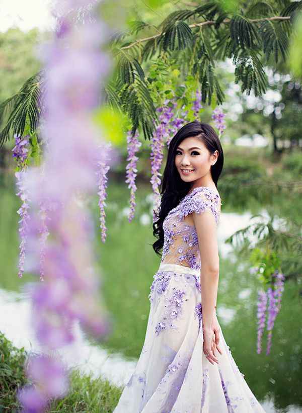 Not wearing a white dress! - 3