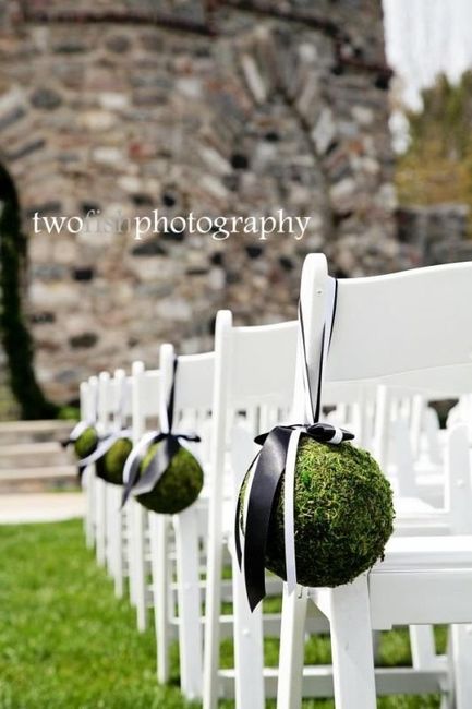 Outdoor ceremony help