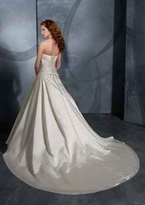 Lets See The Gowns!