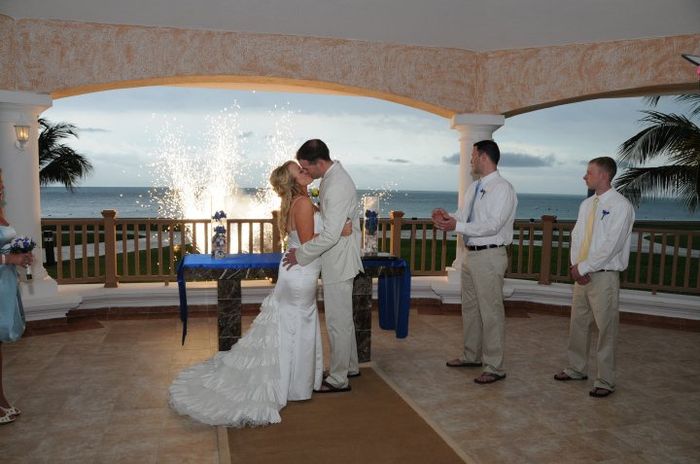 Having doubts about dress 8