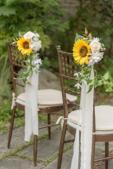 Renewal of vows - DIY Sunflower Decorations 2