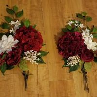 Faux florals for wedding arch complete!