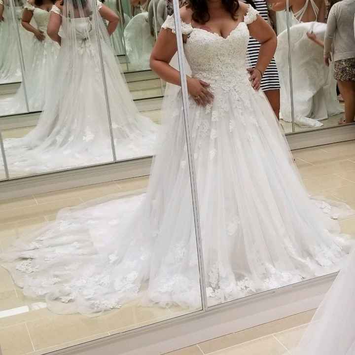 i said yes! Let me see those essense of Australia dresses! - 1