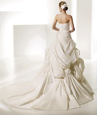 OMG!!!  I'm a Pronovias Bride!  PIC HEAVY!!!