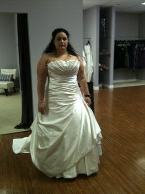 OMG!!!  I'm a Pronovias Bride!  PIC HEAVY!!!