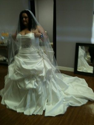 It's time for some dress porn....