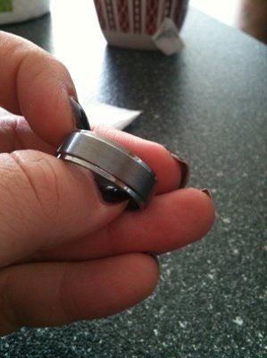 Alright ladies! Let's see those gorgeous rings...