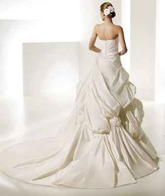 OMG!!!  I'm a Pronovias Bride!  PIC HEAVY!!!