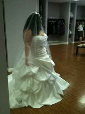 It's time for some dress porn....