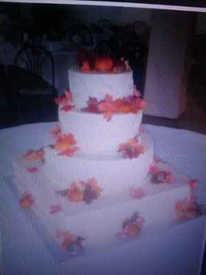 Show us those wedding cakes!!!