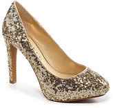Show me your shoes!