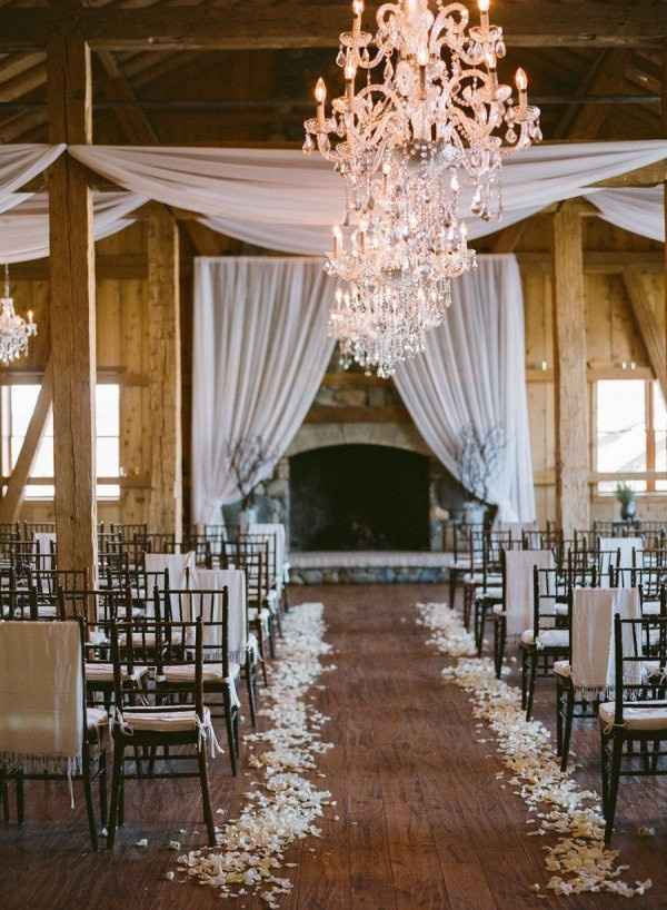 Aisle Petal Decor Options