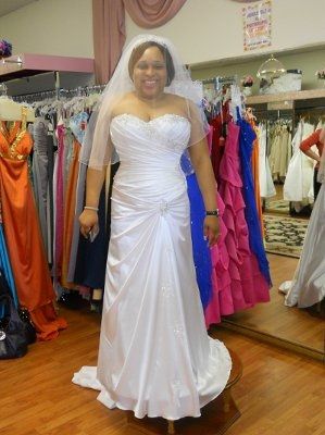 Show us the dress you said "yes" to! **pics**