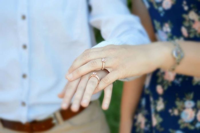 Practicing my Engagement Photography. Thoughts?
