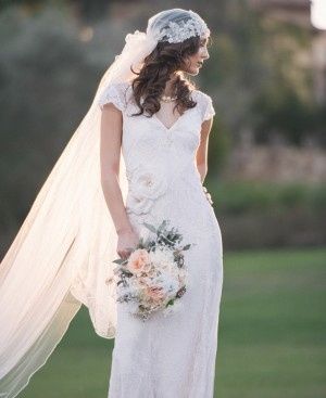 How to wear veil? Need opinion on pictures.