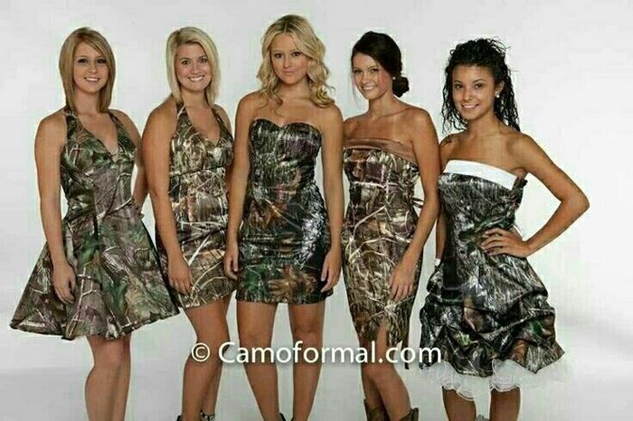 Snow camo wedding dress accessory advice