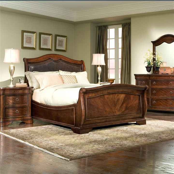 HR: Bedroom furniture