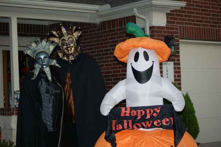 NWR~What's everyone being for Halloween? :)