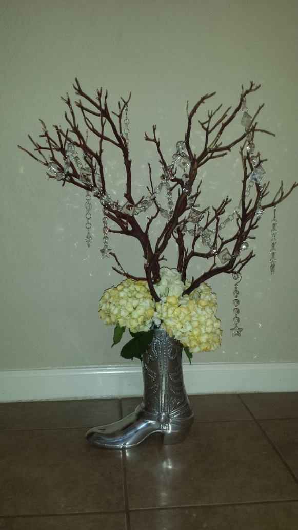 Centerpiece mockup and tables, pew decor!