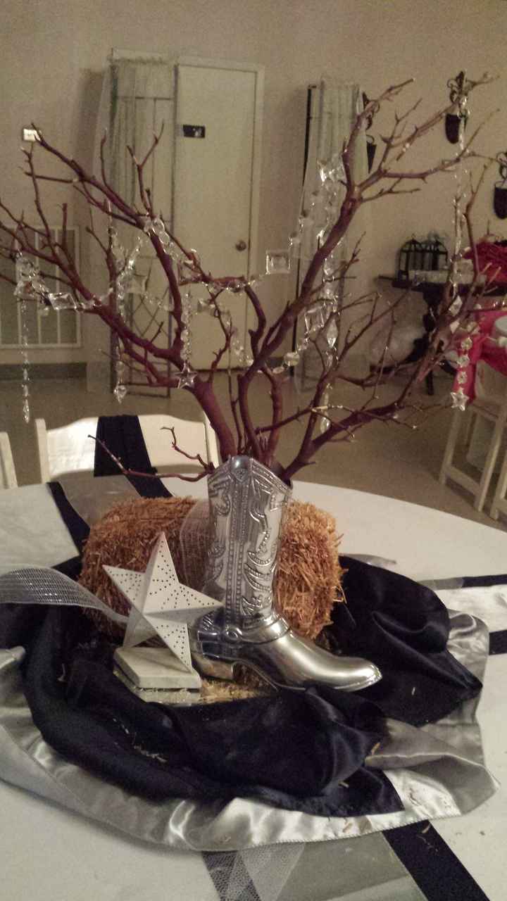 Centerpiece mockup and tables, pew decor!