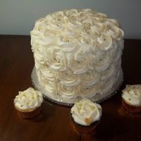 How will your wedding cake look like???? Do you have pictures????