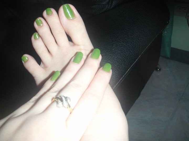 Shameless ring post