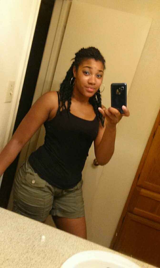 What type of dress A-line or mermaid??