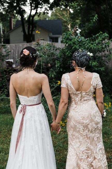 Corsage or no corsage? - 1