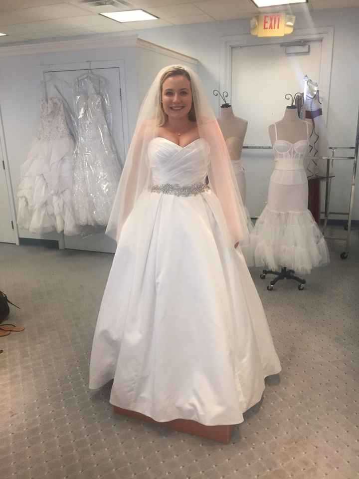 Guess what I did yesterday....TRIED ON MY DRESS (pictures included!)