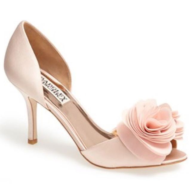 show me your shoes!
