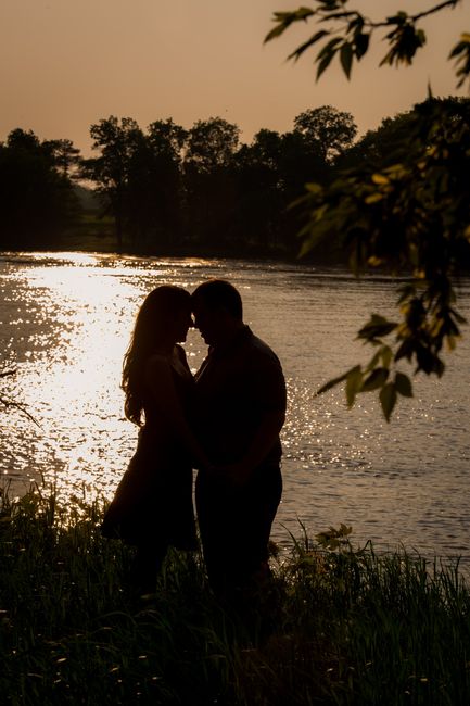 Show me your favorite Engagement Pictures!