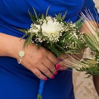 Bridesmaid fingernail polish? Bright?