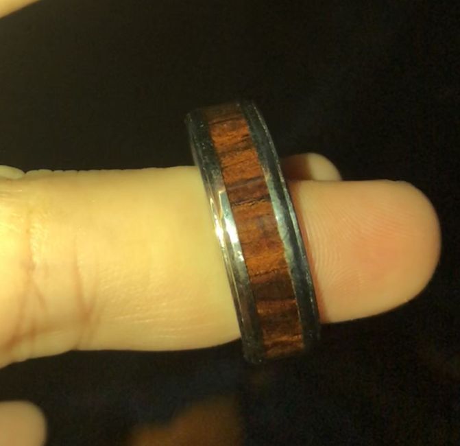 Got both of our bands.. officially - 2