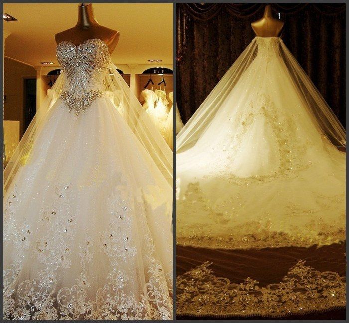 Show us your wedding dress!!!!!!