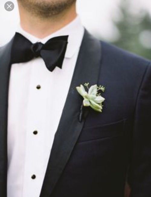 To boutonniere or to not boutonnière