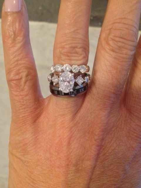 For ladies with a wedding band/e-ring that's 'swirly'...