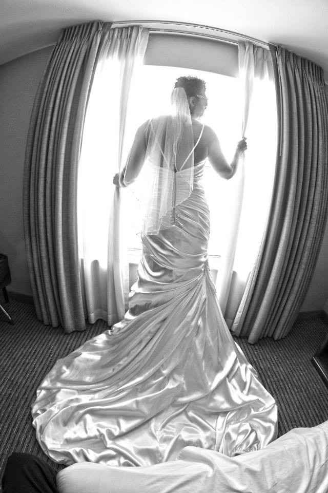 I need this today.... DRESS PORN!!!! 8D