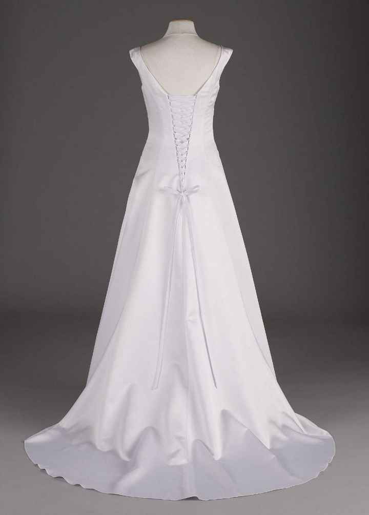 Show us your wedding dress!!!!!!