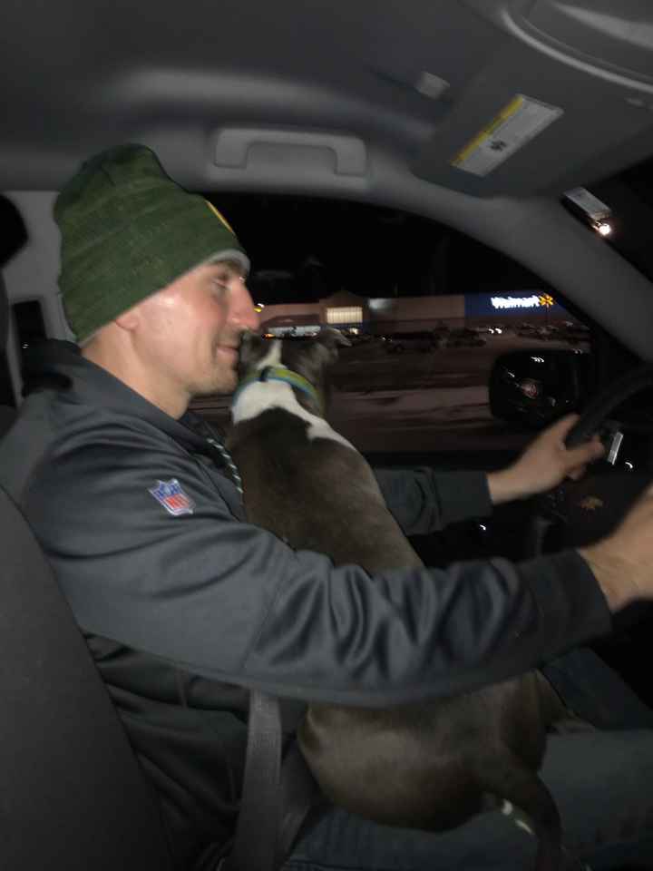 Show me your fiance and pet - 1