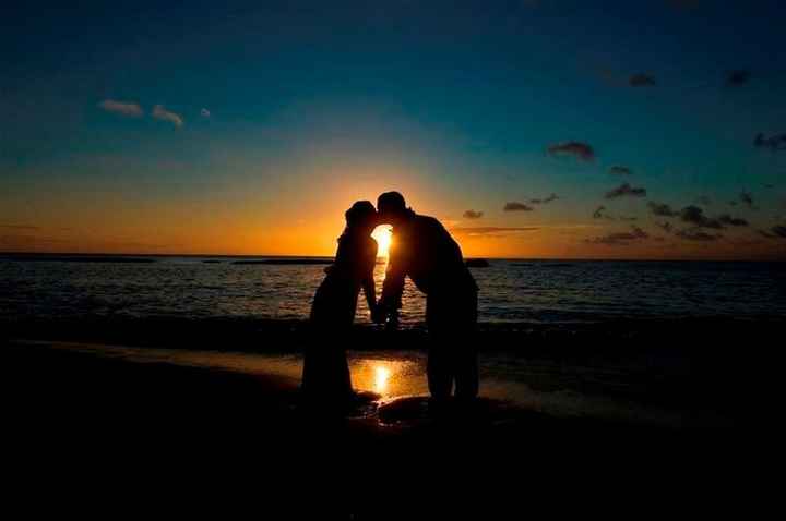 Did anyone here go through a K1-Visa process while planning their wedding?
