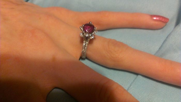 He Did It!!!!!YAY! Its Official!! E-Ring with pics!!