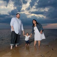 Got Engagement Pics In!!