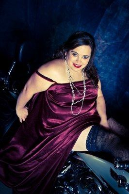 For the plus-sized ladies!  Here they are!  B-shots!  enjoy !  *pic heavy!*