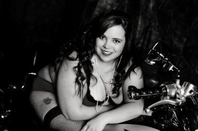 For the plus-sized ladies!  Here they are!  B-shots!  enjoy !  *pic heavy!*