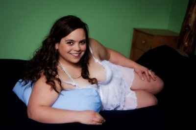 For the plus-sized ladies!  Here they are!  B-shots!  enjoy !  *pic heavy!*