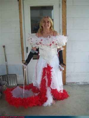 Got some bad pics of dresses?