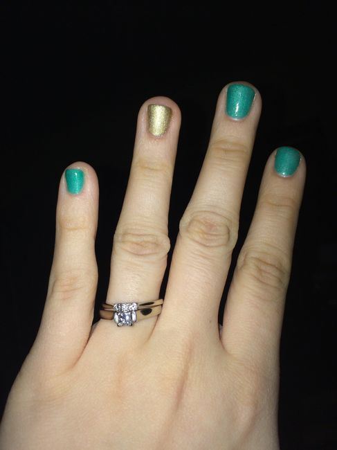 Anybody only wearing wedding band after wedding and not bridal set?